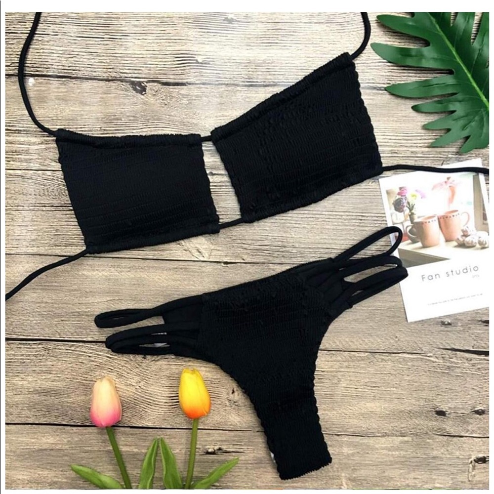 Ruched black bikini